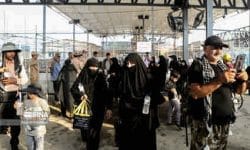 ۲ میلیون و ۸۱۲ هزار نفر از مرز مهران تردد کردند