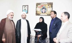 دیدار نماینده ولی فقیه در استان و امام جمعه با خانواده های معظم شهدا + گزارش تصویری