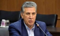 تولیدکنندگان برای تامین ارز ماشین آلات و مواد اولیه مشکل دارند