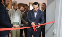 آغاز نمایشگاه ملی پوستر سپهر بانک صادرات ایران/ محسن سیفی: بانک صادرات ایران تغییر نگاه بانکداری را از مسیر فرهنگ و هنر آغاز کرده است