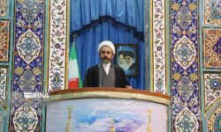 امام جمعه ایلام: نگاه به توانمندیهای داخلی زمینه ساز رشد اقتصادی کشور است