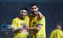 صدر جدول طلایی شد؛ سپاهان هدیه پرسپولیس را پس نفرستاد