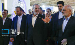 رئیس جمهور از نمایشگاه بین‌المللی تجارت با اوراسیا بازدید کرد