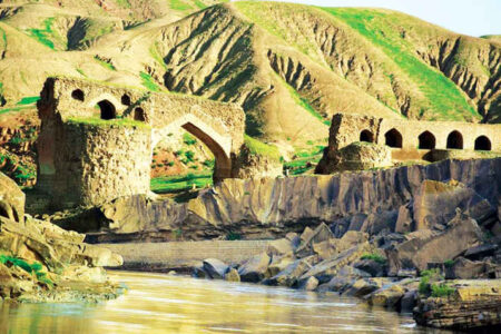 «جشنواره تاریخ و فرهنگ؛ پل گاومیشان و بلوط‌های کهنسال در دل زمان»  *فرشته قاسمیان