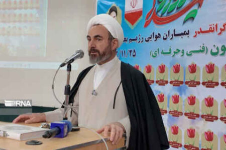 امام جمعه: ایلام سند ایثار و مقاومت در برابر دشمنان است