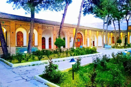 تحلیل تاثیر نوسازی شهری در توسعه و شکوفایی راه های گردشگری (مطالعه موردی: شهر ایلام)    ✍️موسی بهرامی