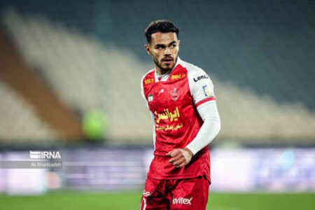 اورونوف با پرسپولیس به یزد رفت