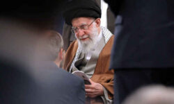دیدار شاعران و اهالی فرهنگ و ادب فارسی با رهبر انقلاب