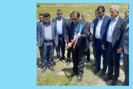 آغاز ساخت ۱۰ نیروگاه خورشیدی در ایلام