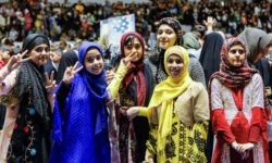 دختران؛ آینده‌سازان در پیچ و خم چالش‌ها و فرصت‌ها