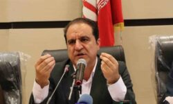 استاندار ایلام در جمع مردم آبدانان: همه مدیران باید پاسخگو و در کنار مردم باشند/ خدمت بی‌منت به مردم اولویت مدیریت استان است