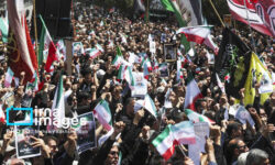 همبستگی ملی برای تشییع قهرمانان وطن