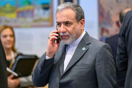 عراقچی: اصرار رافائل گروسی بر بازدید از تاسیسات هسته‌ای بمباران‌شده، بی‌معنا است