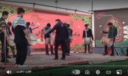 فیلم/ اجرای آیین سنج و دمام زنی بوشهری خدام امالبنین علوی از سلسله برنامههای فرهنگی، هنری و رسانهای در موکب هنرمندان ایلام و ایران-شین
