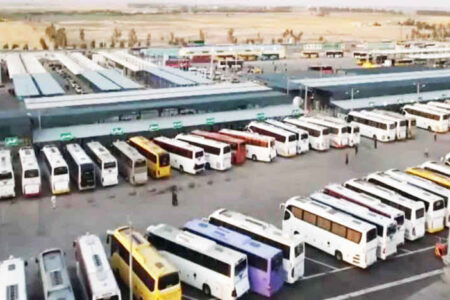 بسیج ظرفیت‌های ناوگان حمل و نقل کشور در مرز مهران