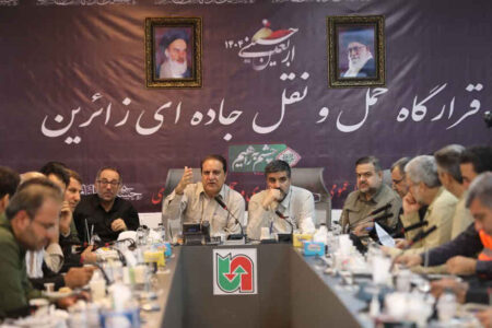 استاندار ایلام: ناوگان حمل و نقل اربعین تا انتقال کامل زائران فعال است