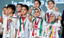 نابغه‌های کوچک ایران چرتکه انداختند