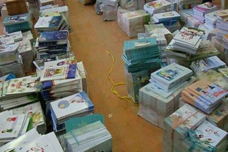 توزیع کامل کتاب‌های درسی مستلزم انتخاب رشته دانش‌آموزان است