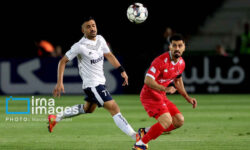 پرسپولیس صفر ــ ملوان صفر ؛ بی‌برنامه، کسل‌کننده و بی‌دقت/ انتقاد شدید از وحید