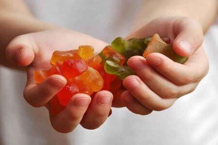 پاستیل؛ دانستی‌ها، فواید، مضرات و طرز تهیه خانگی آن