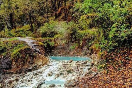 چشمه بلیران؛ سفری گرم در خنکای پاییز