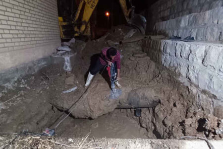 رفع شکستگی خط انتقال آب در سایت پمپاژ سیاهگل ایوان