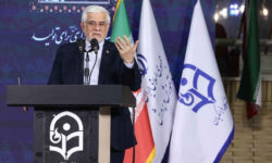 عارف: دانشگاه فرهنگیان باید در جایگاه ستاد عالی تربیت معلم باشد
