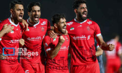 کشتی سرخ به ساحل آرامش رسید؛ لبخند وحید در شب نبود درویش