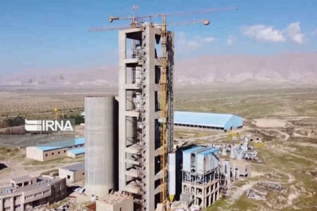 طلسم ۲۰ ساله کارخانه سیمان دهلران با همت دولت و بخش خصوصی شکسته شد