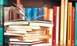 اهدای بیش از ۳۷ هزار جلد کتاب در ایلام