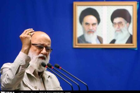 چمران: باید به راه نورانی شهدا وصل شویم