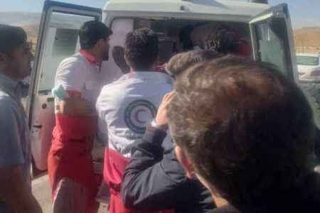 ۹ مصدوم در برخورد دو دستگاه پژو ۴۰۵ در شهرستان چرداول
