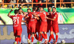 برتری پرسپولیس مقابل شمس‌آذر با طعم صدرنشینی موقت؛ اوسمار با دبل پیروزی به شهرآورد رسید