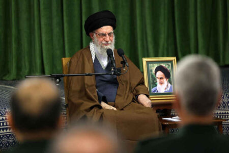 جوانان ما خوب هستند/ لزوم تبیین هنرمندانه ارزش‌های دفاع مقدس برای آنان