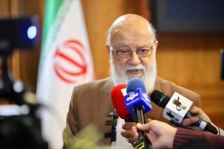 چمران: خرید هر دستگاه اتوبوس معمولی شهری ۲۰ میلیارد تومان هزینه دارد