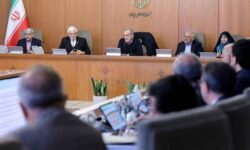 دعوت هیات دولت از مردم برای حضور در راهپیمایی «همبستگی ملی و تکریم صلح و دوستی»