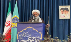 خطیب جمعه بندرعباس: سپاه قلب تپنده ملت ایران است