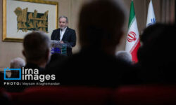 عراقچی: ایران در مذاکرات جاری کاملا جدی است/ یک دیوار بیاعتمادی بسیار بزرگ وجود دارد