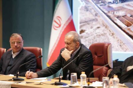 پزشکیان:نارضایتی از سیستم اداری کشور بالاست/ فیلترینگ پوشاندن موضوع است و مشکلی حل نمی‌کند