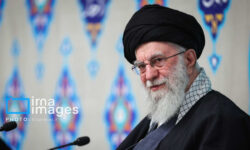 کمک پنج میلیارد تومانی رهبر انقلاب برای آزادی زندانیان نیازمند
