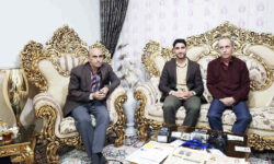 دیدار رئیس سازمان بسیج رسانه استان ایلام با برادران حاتمی در ایوان