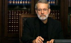 علی لاریجانی: آمریکا و اسرائیل قلب ملت ایران را سوزاندند و قلب آنها را می سوزانیم