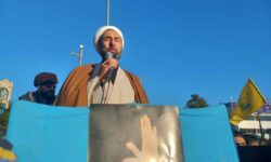 امام جمعه موقت ایلام: مردم با انسجام ملی راه توطئه‌افکنی دشمنان را می‌بندند