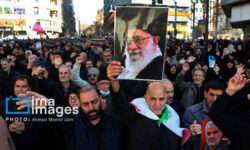 نهاد حقوق‌بشری انگلیس: آیت‌الله خامنه‌ای به دلیل ایستادن در سمت درست تاریخ شهید شد
