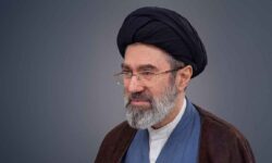 رهبر معظم انقلاب: ارتش دلاورانه از آب و خاک و پرچم ایران دفاع می‌کند