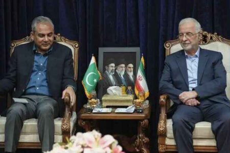 توافق ایران و پاکستان برای تسهیل در مبادلات تجاری