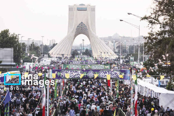 غدیر و زبانِ جمعیت؛ خیابان چگونه پیامِ ولایت را مخابره می کند