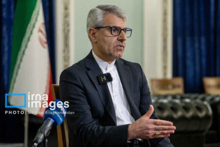 بقائی:متن تفاهم اسلامآباد با امضای روسای جمهور نهایی شد؛اکنون نوبت آزمون اجرای توافق است