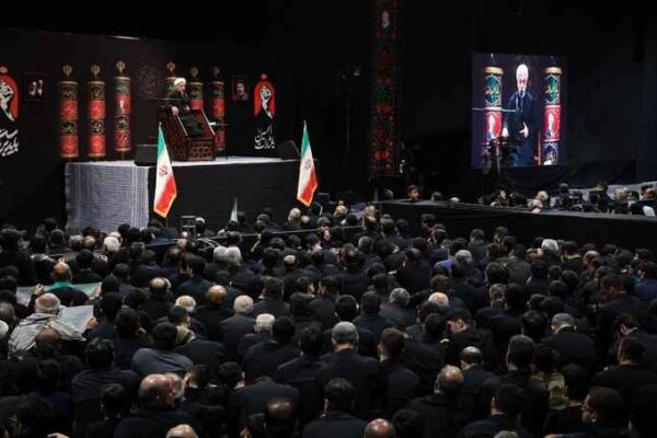 عزاداری شب تاسوعا در جوار قتلگاه رهبر شهید انقلاب