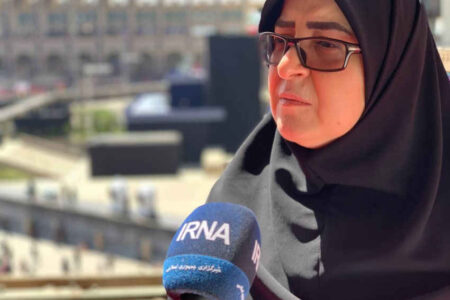 مهاجرانی: حضور پرشور جمعیت در مراسم تشییع آقای شهید از جلوههای قدرت ملی است